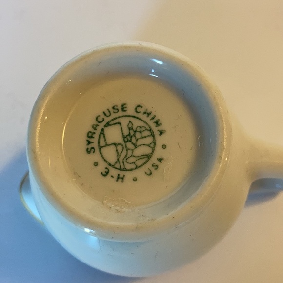 Syracuse China white creamer pitcher black stripe mustard trim restaurant ware - Picture 3 of 10